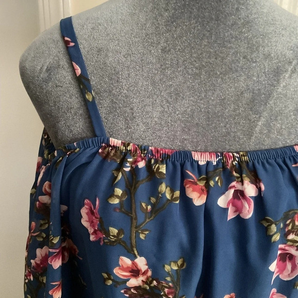 💜 A. Byer Off The Shoulder Printed Shift Dress with Lace - Picture 4 of 9